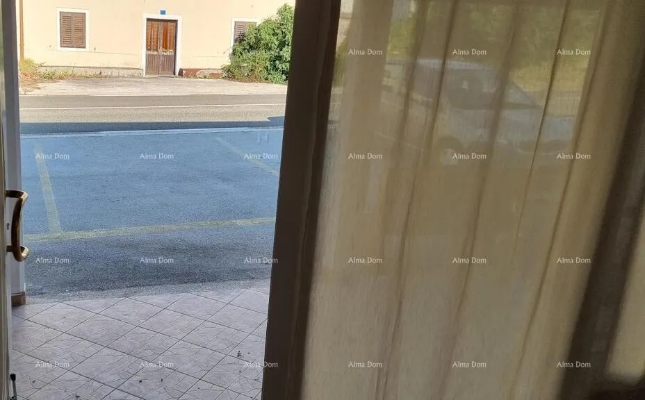 stan buje. prodaje se stan u kaštelu, površine 85 m² - slika 5