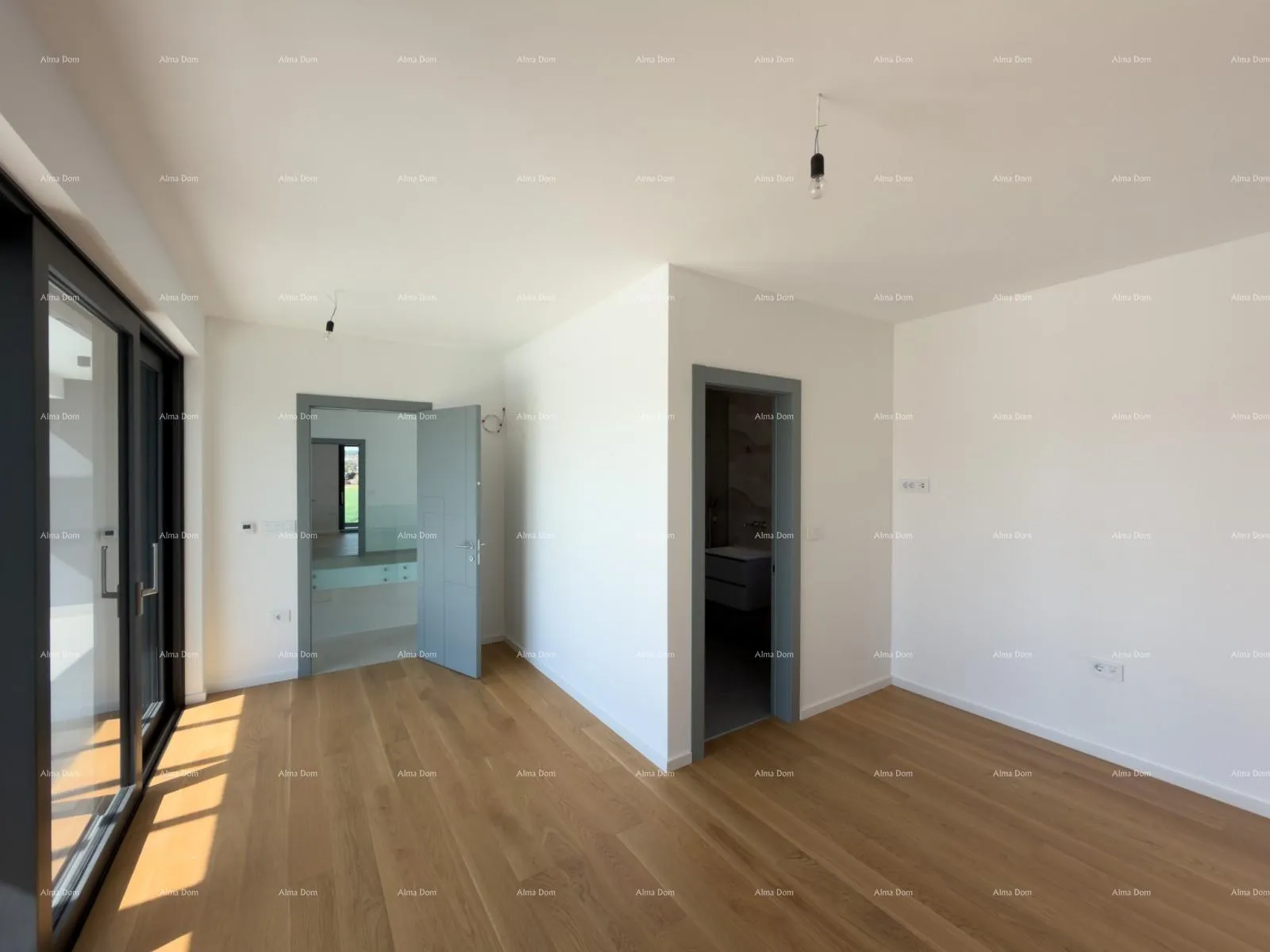 kuća nova moderna vila blizu mora! - slika 36