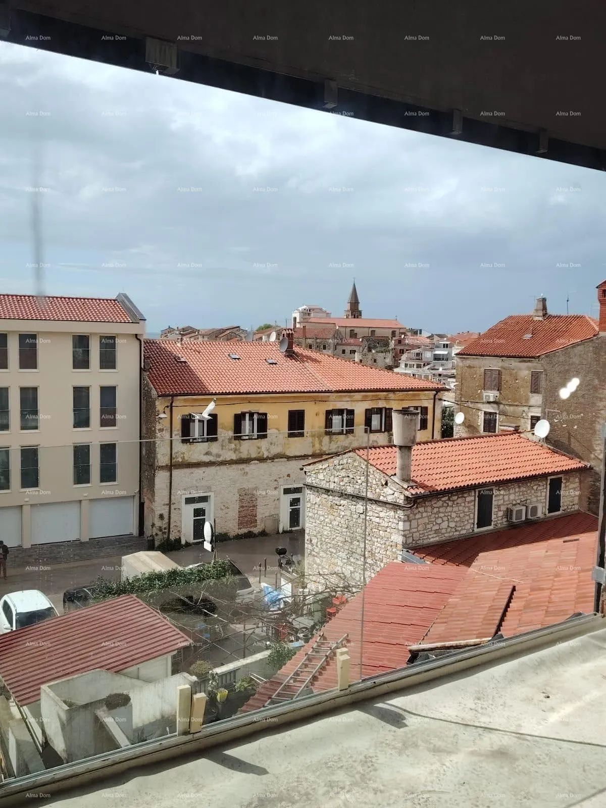 stan prodaja stanova u stambeno-poslovnoj zgradi sa pogledom na more, centar umaga! / s9a - slika 11