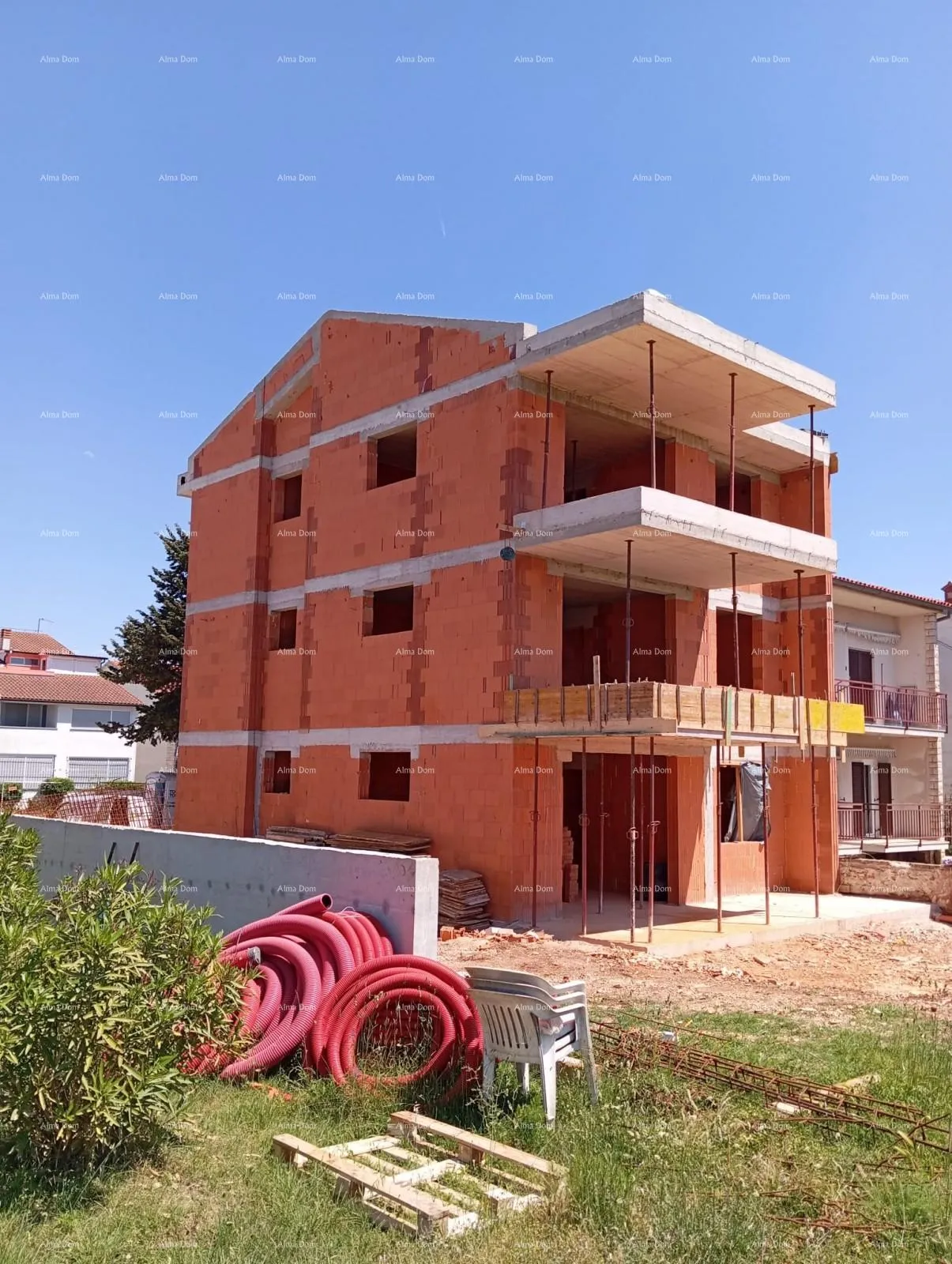 stan novi projekt – stan u valbandonu, 650 m od mora - slika 13