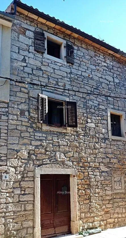stan prodaja stana u centru stare jezgre, novigrad! - slika 2