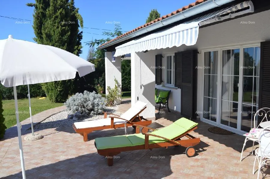 kuća prekrasna kuća sa bazenom! poreč - slika 31
