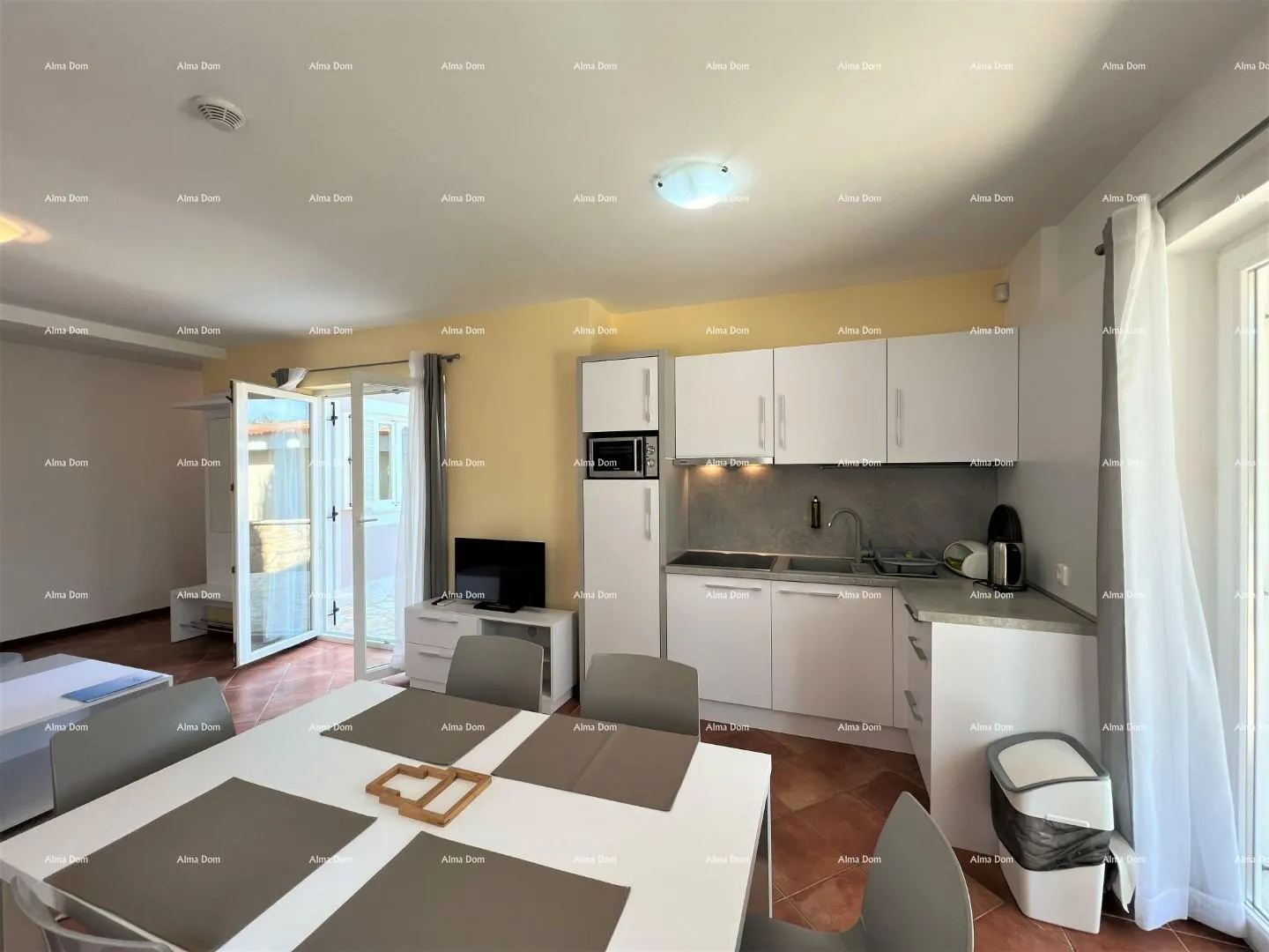 stan medulin, pošesi, stan 73,54 m² s vrtom, 150 m od mora - slika 3
