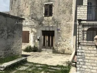 Kuća PRODOL, MARČANA – Autohtona istarska kamena kuća s okućnicom za kompletnu renovaciju