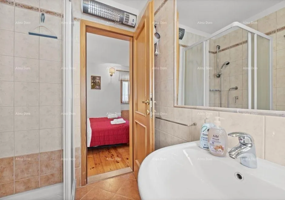 kuća prodaje se renovirana istarska kuća s bazenom – kanfanar, 208 m², dva objekta - slika 18