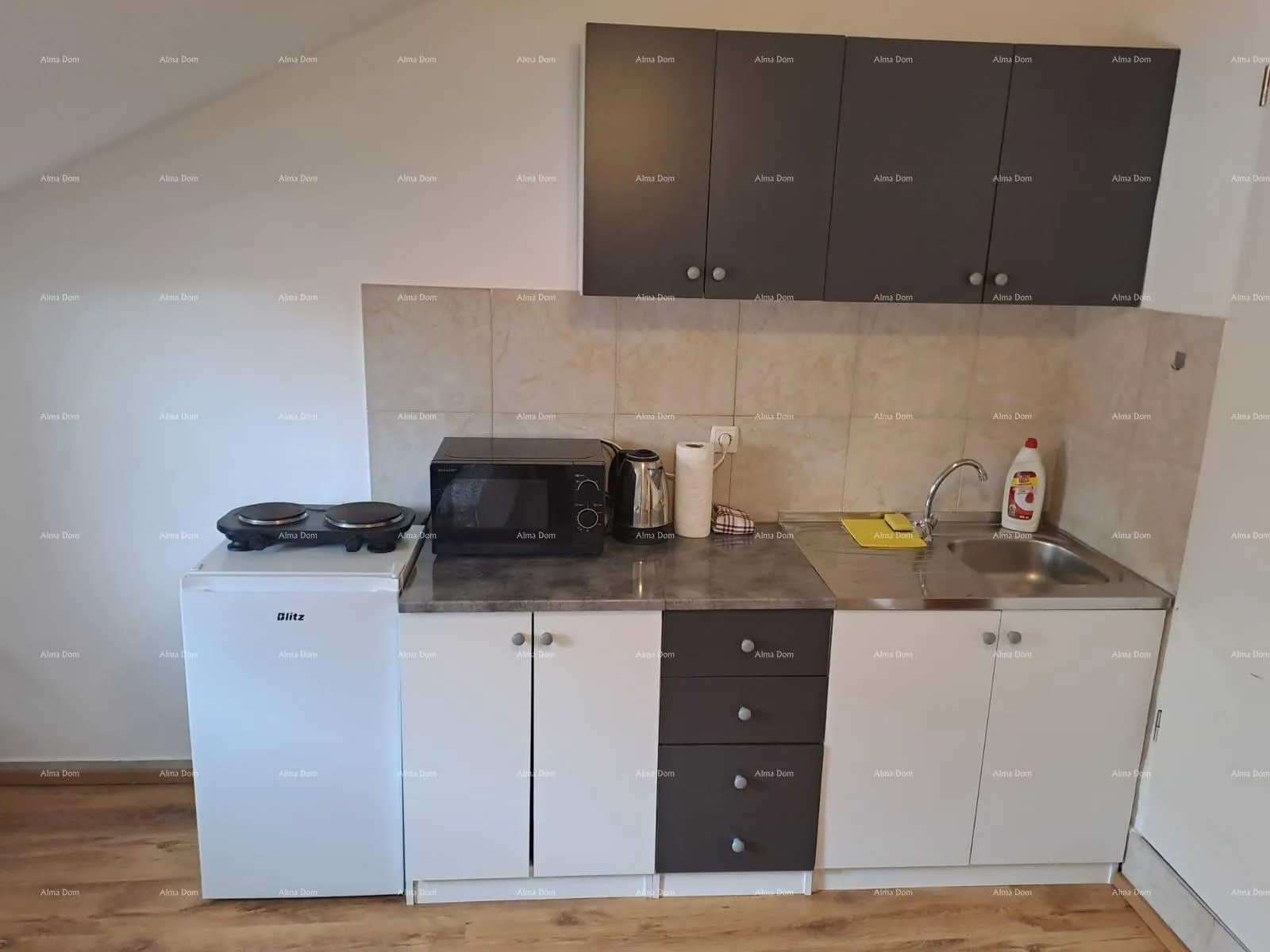 stan pula – investicijski stan u centru, podijeljen u 3 potpuno opremljena studio apartmana - slika 9