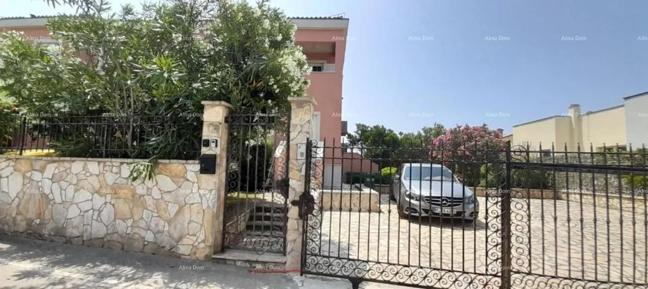 stan izvrsna prilika! nekretnina sa uporabnom dozvolom. ekskluzivna prodaja stana na top lokaciji s okućnicom i parkinim mjestom. pogled na more! pošesi, medulin!! - slika 22