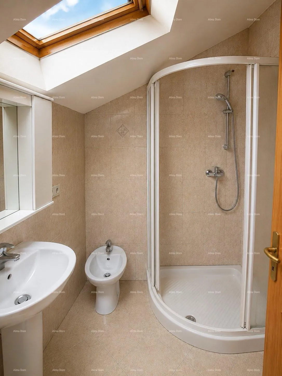 stan stan u rovinju – 78 m², 2 garaže - slika 15