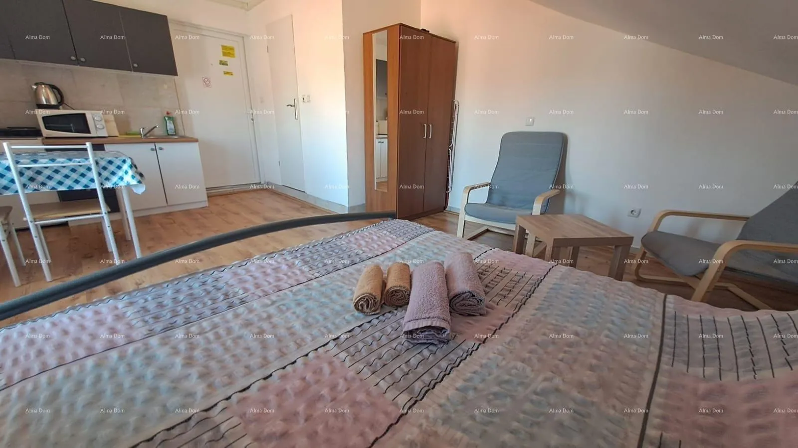 stan pula – investicijski stan u centru, podijeljen u 3 potpuno opremljena studio apartmana - slika 6
