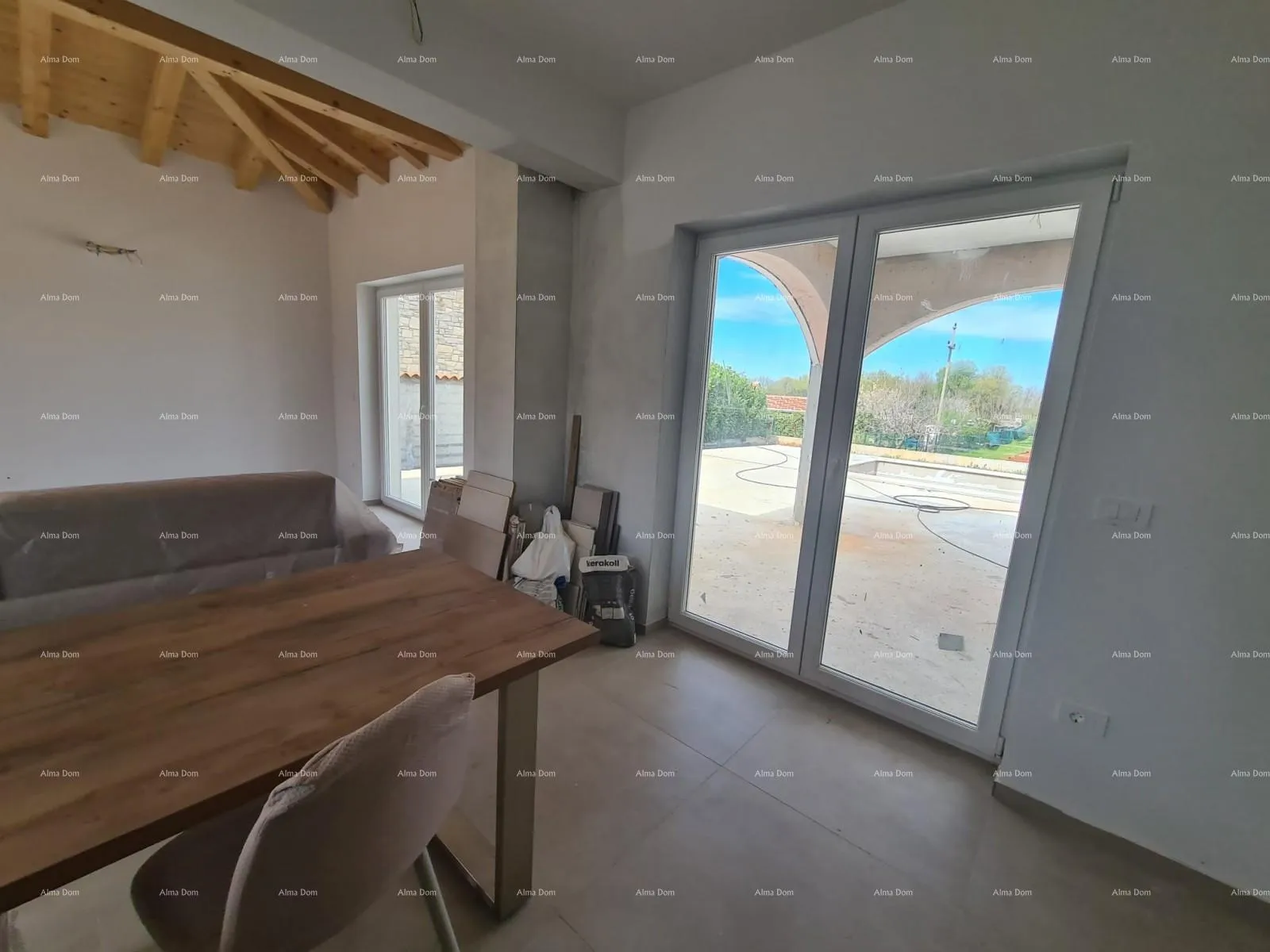 Kuća Elegantna vila u mirnom okruženju nadomak mora s pogledom na vinograde i maslinike - Brtonigla