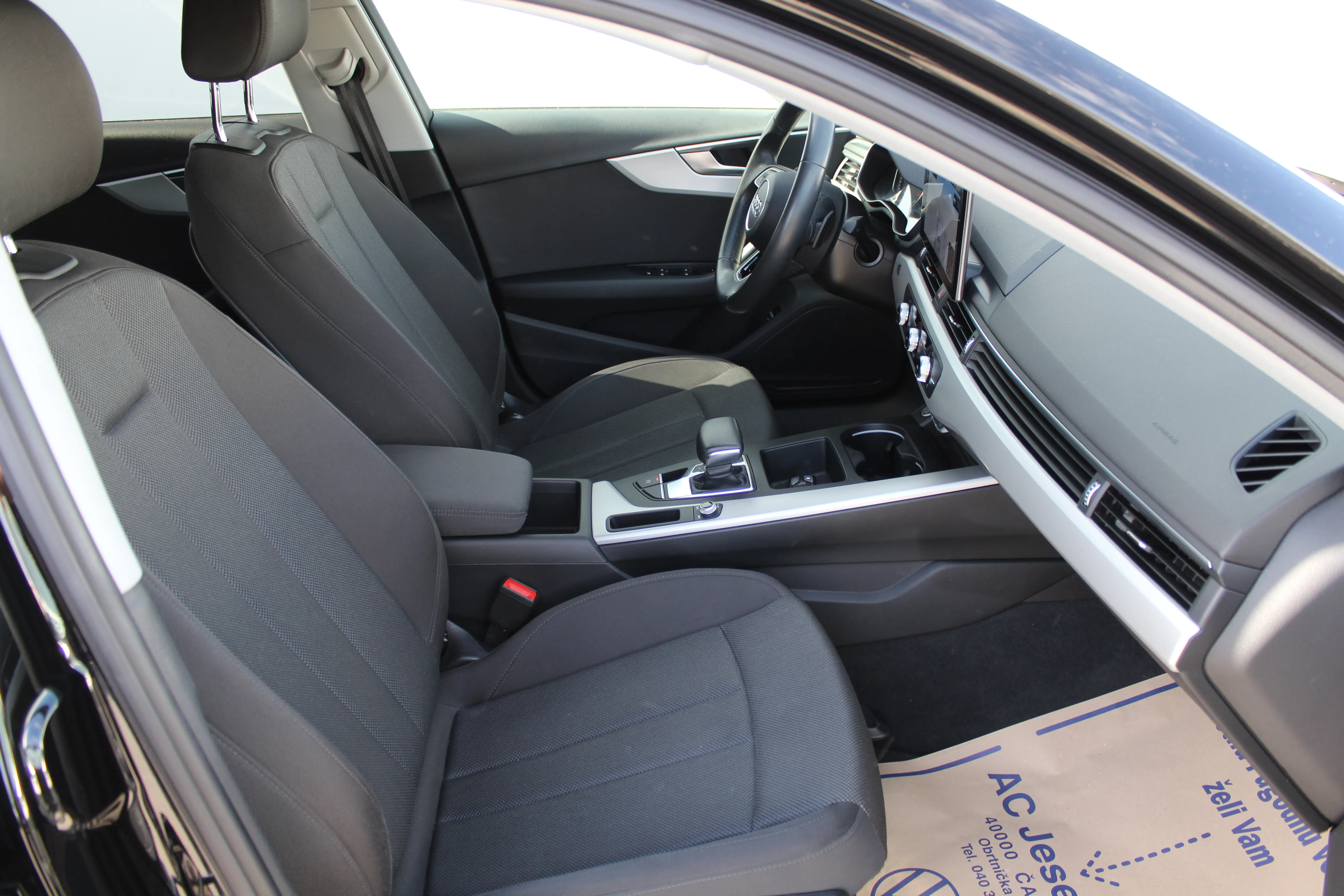 13220 audi a4 30tdi s tr advanced+ - slika 12