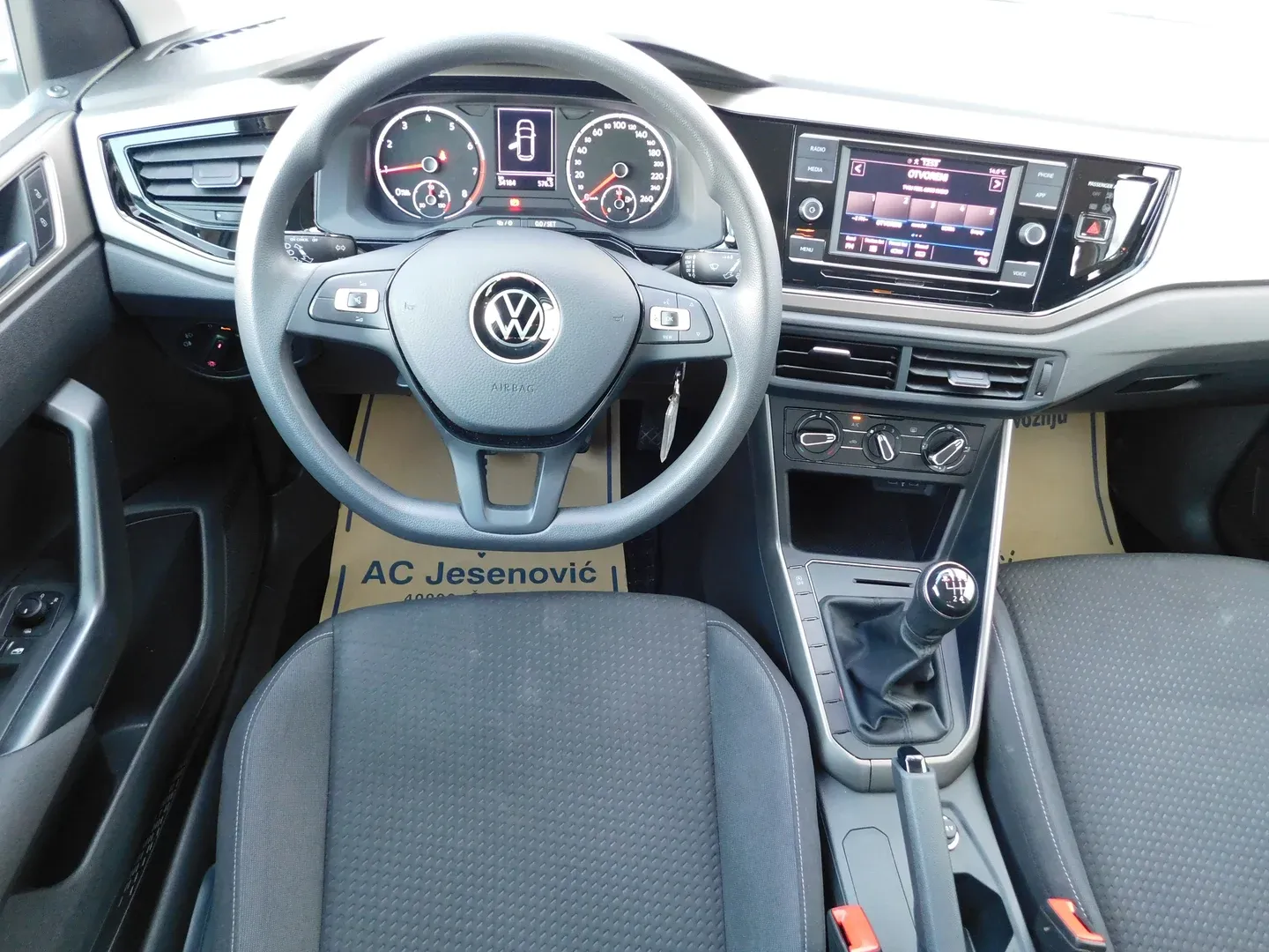 08038 volkswagen polo 1.0 tsi comfortline - slika 10
