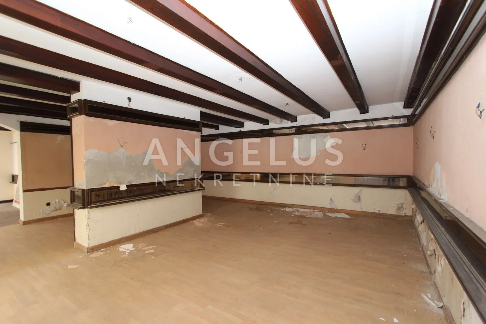 zagreb, centar - ugostiteljski objekt 330m2 za adaptaciju na top lokaciji - slika 2