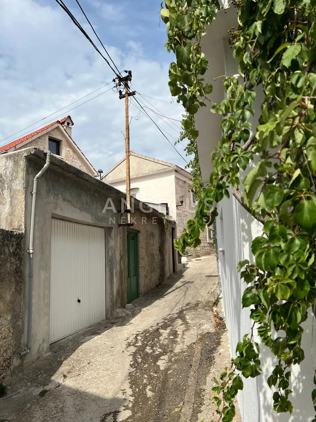 čiovo slatine - kuća, apartman i spremište za brod prodaja - slika 35