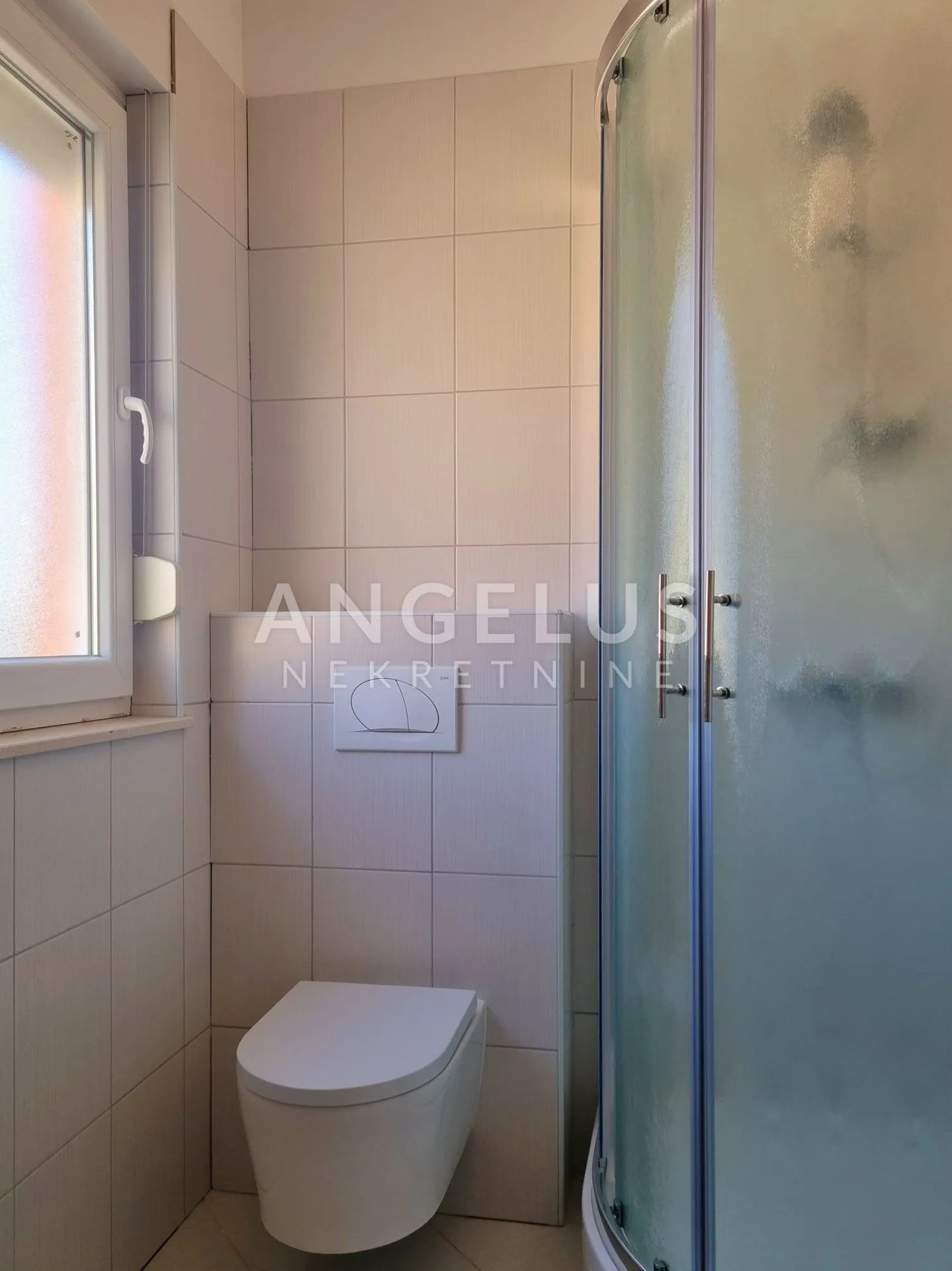 marina - trosoban stan prvi red do mora 103,38 m2, veliki petencijal - slika 11