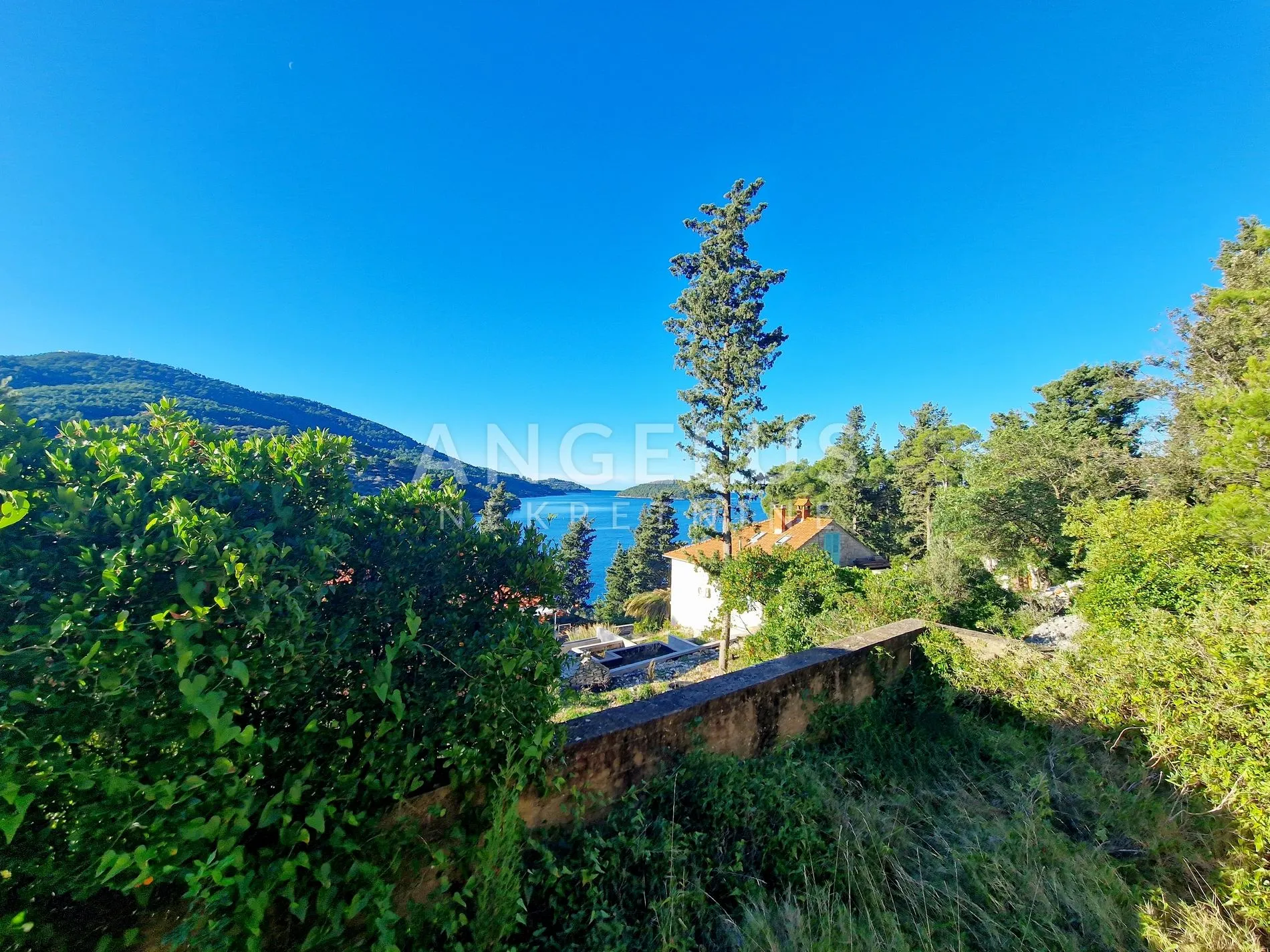otok korčula, vela luka – građevno zemljište s pogledom na more – 960 m2 - slika 2