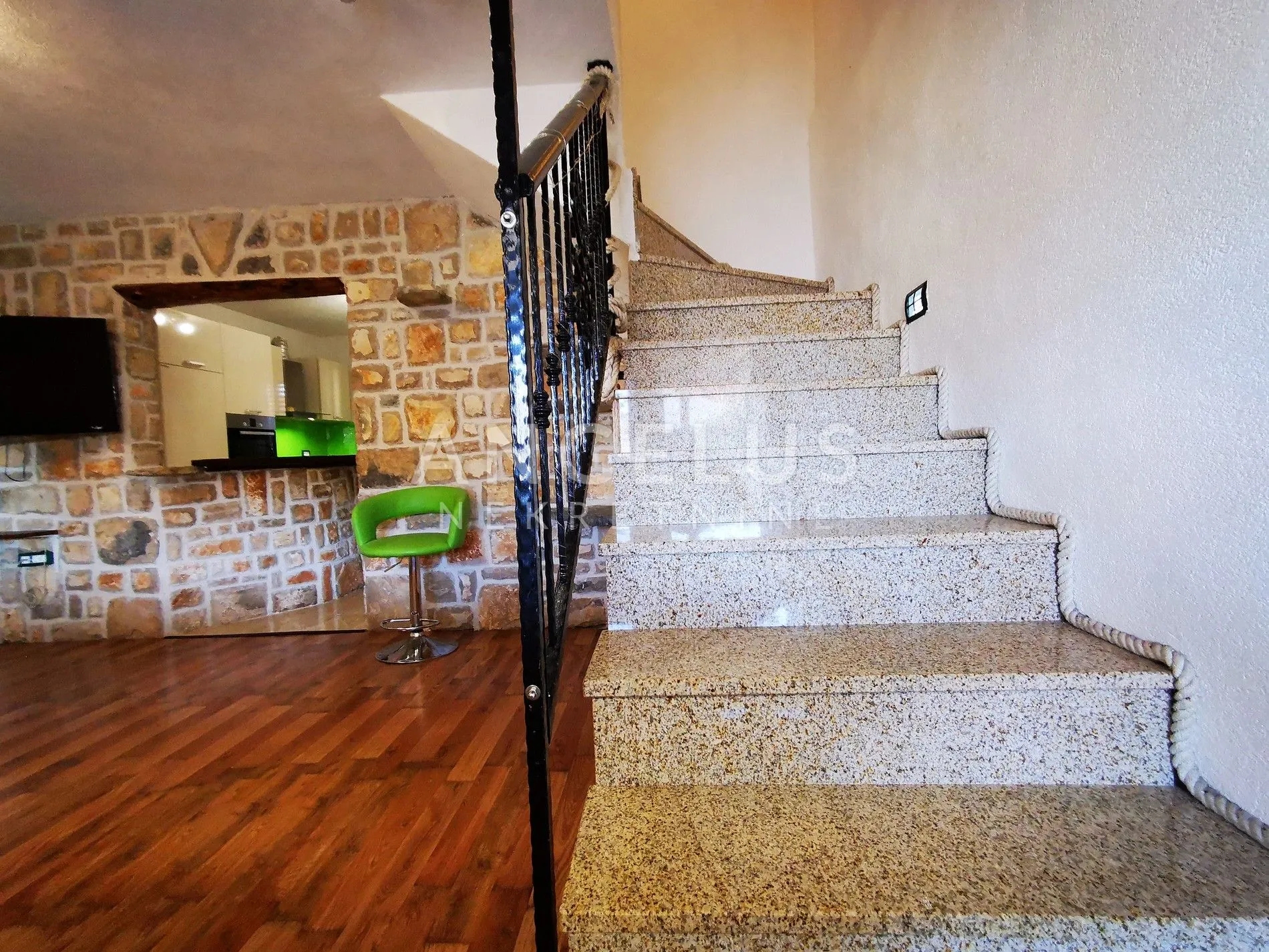 šolta, maslinica - kuća u blizini mora i plaže, prodaja - slika 4