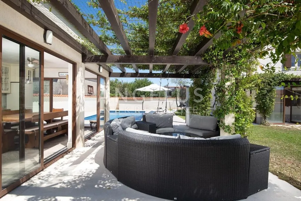 istra, barban - predivna kuća s bazenom, 185m2 - slika 8