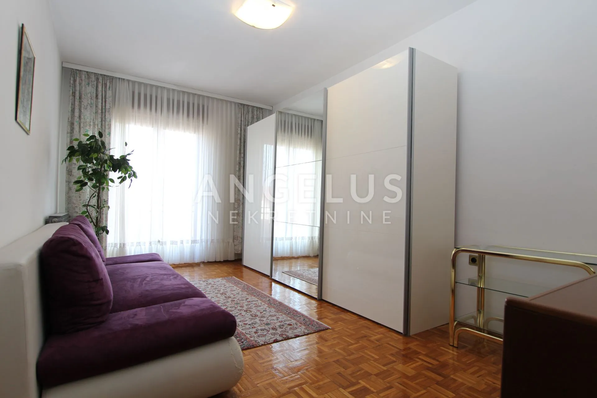 zagreb, pantovčak - dvoetažni stan 160m2 s balkonom, režije uključene - slika 13