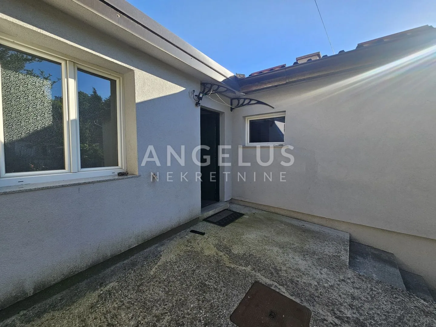zagreb - kustošija kuća 65 m2 sa garažom - slika 14