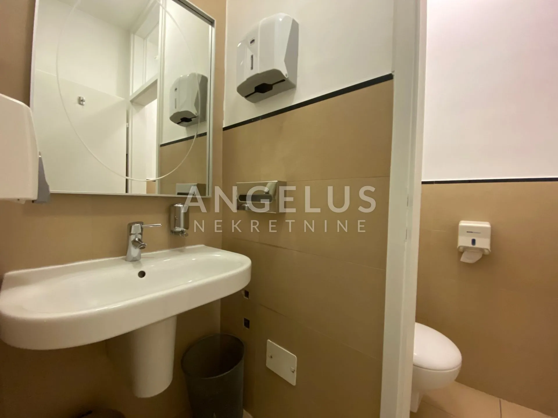 zagreb, donji grad - kvatrić, uredski prostor 350m2 - slika 11