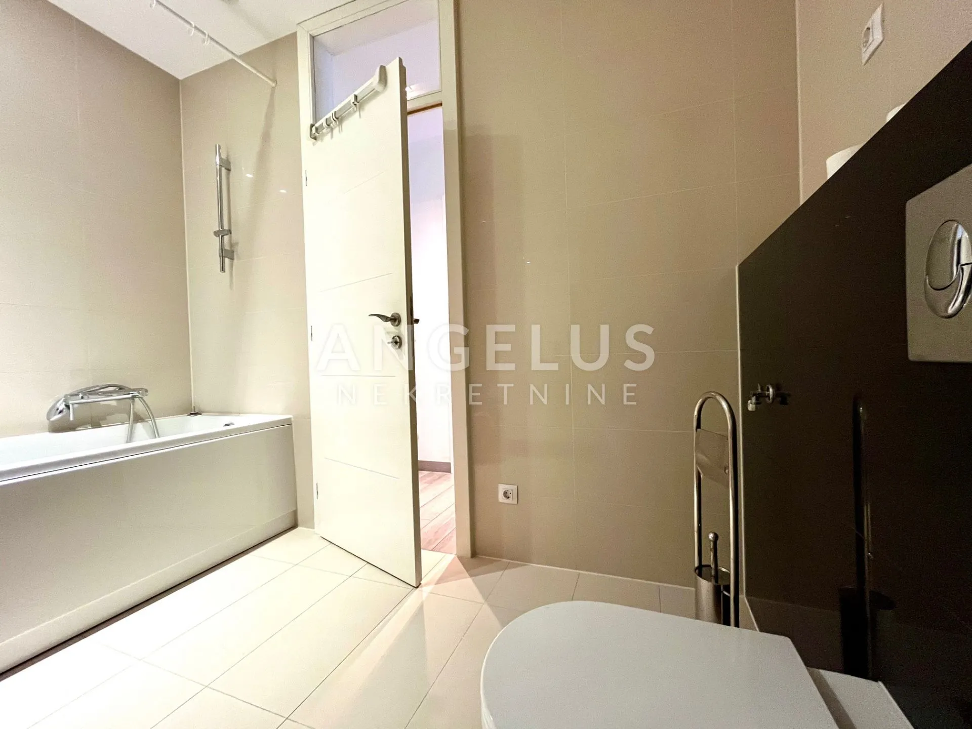 zagreb, vrhovec - moderan stan 83m2 s gpm i garsonjerom 40m2 - slika 11