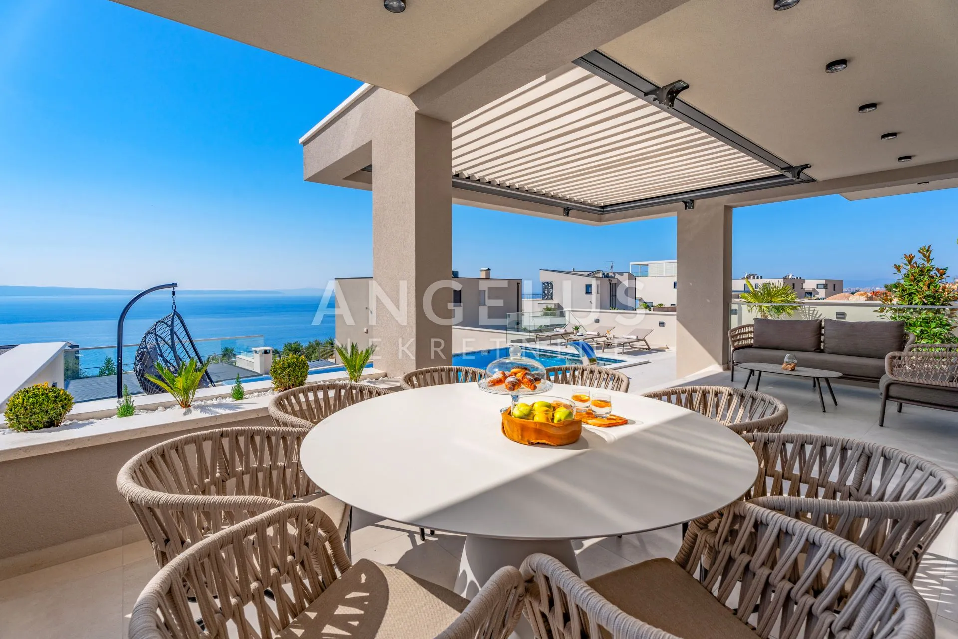 split, podstrana - luksuzna vila - slika 17