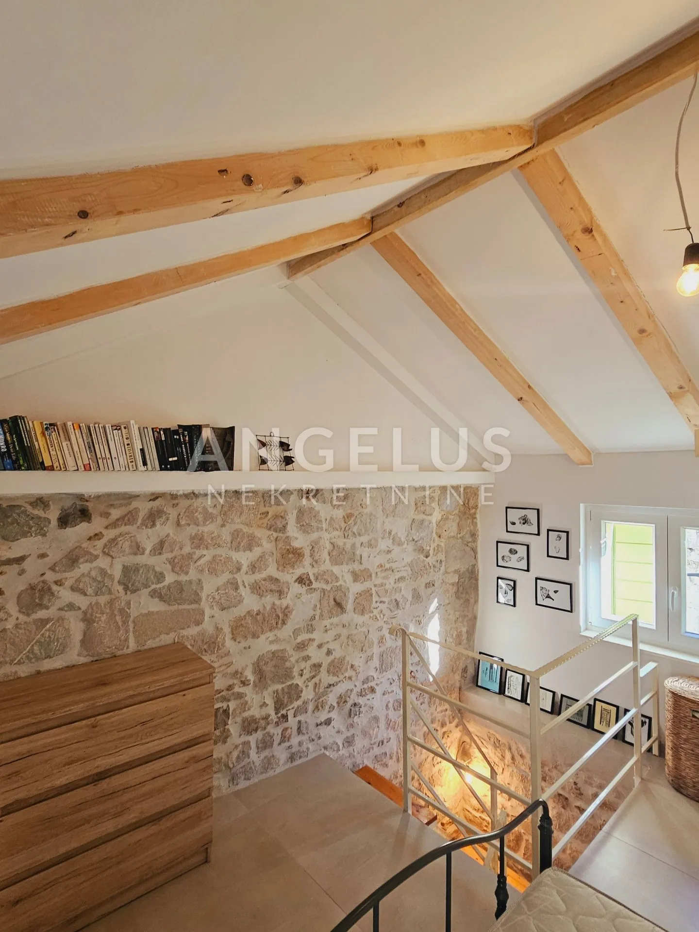 kaštela - renovirana kamena kuća 50 m od mora, prodaja - slika 25
