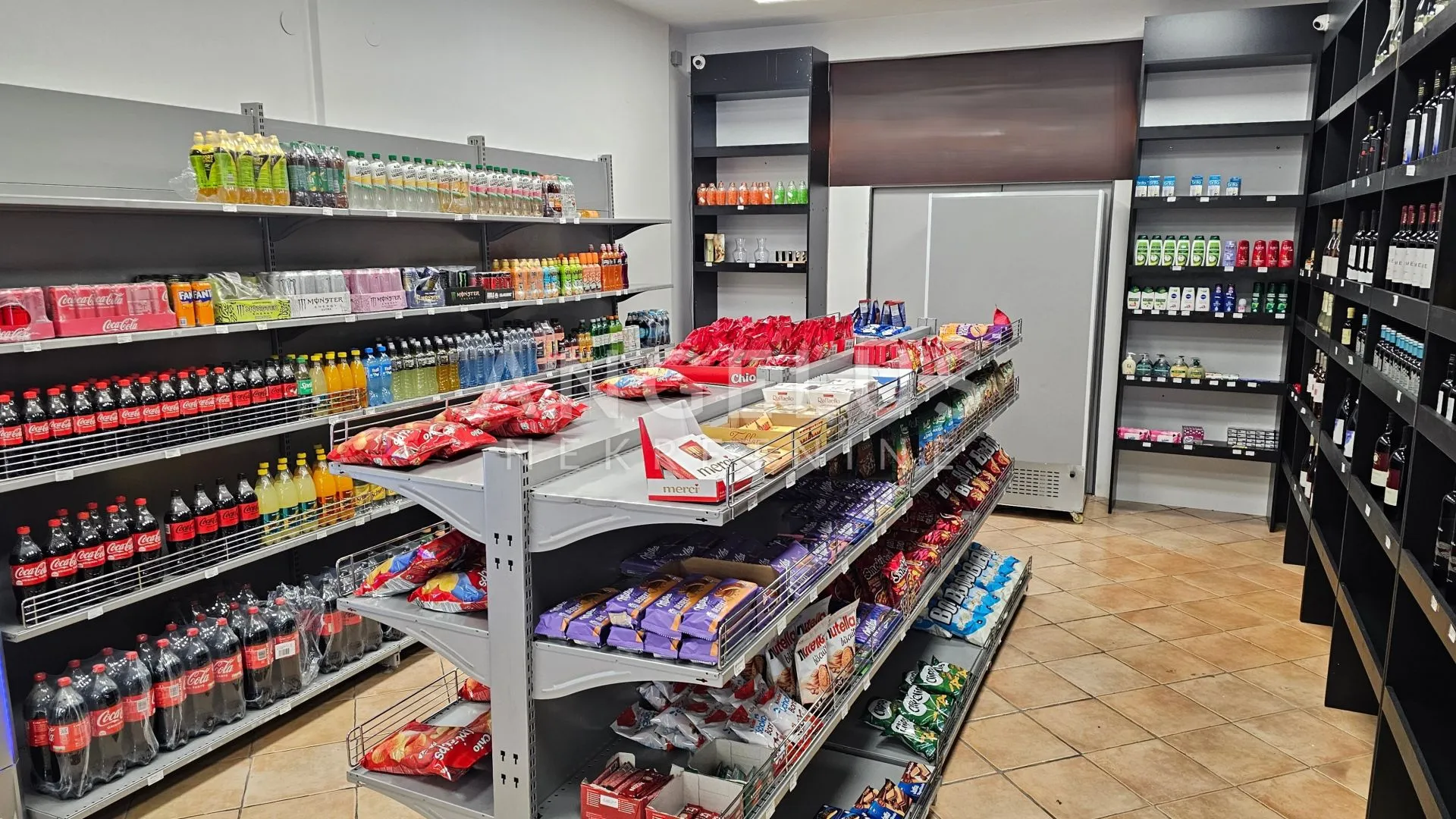 split, sućidar - atrakvian poslovni prostor prodaja - slika 2