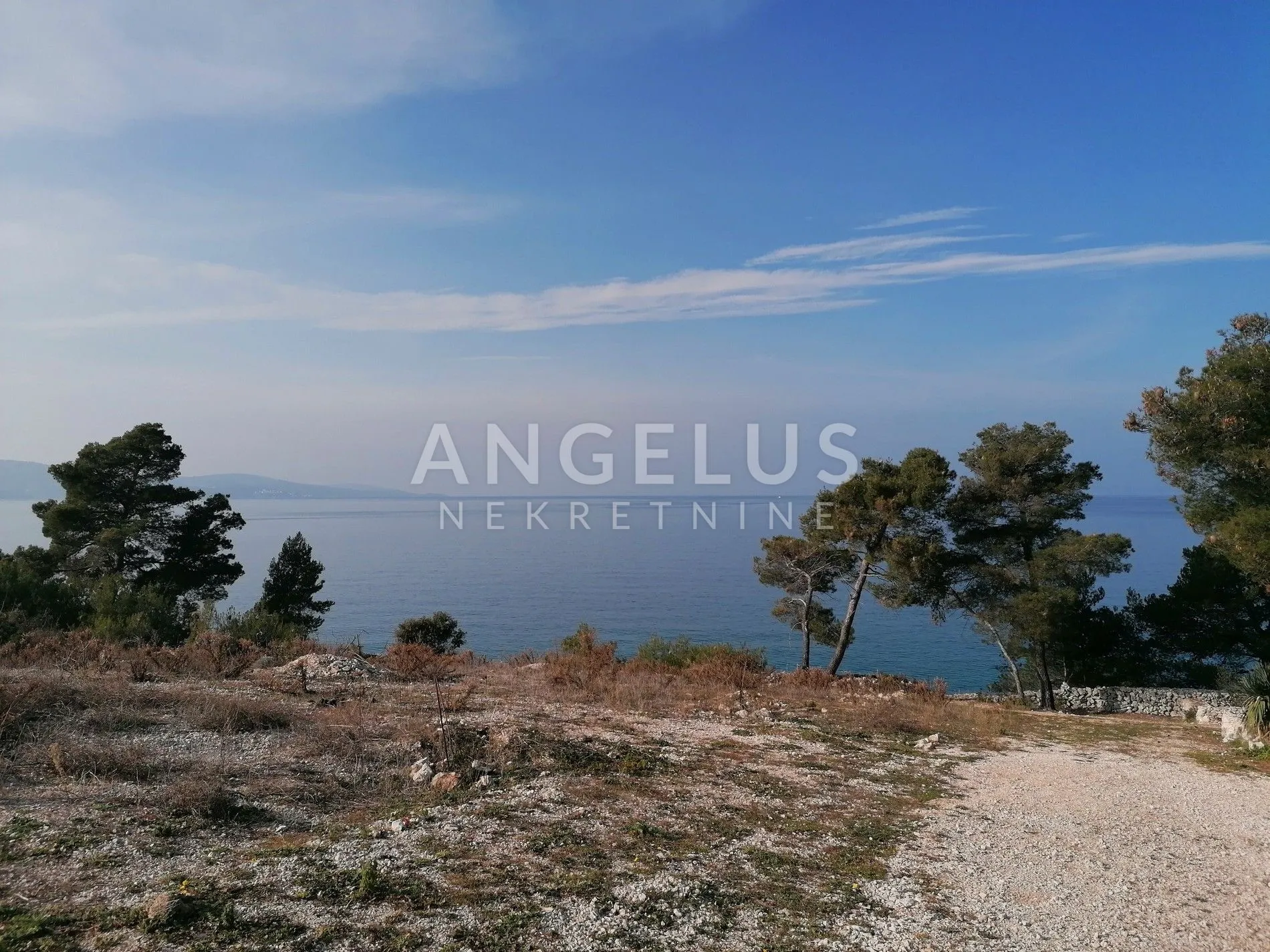 brač - polj.zem. sa objektom prvi red uz more, 2040 m2, prodaja - slika 13
