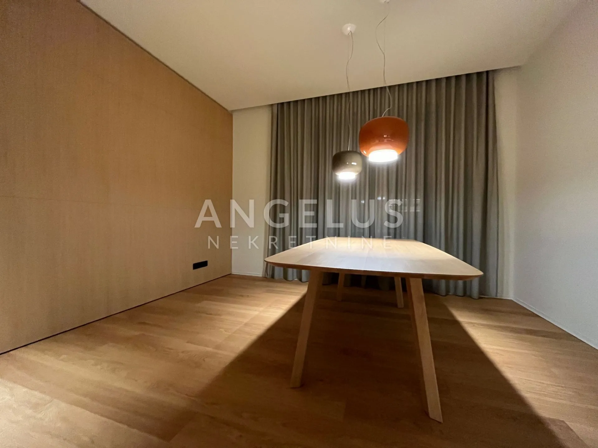 zagreb, centar - luksuzni stan 150m2 s lođom i duplom garažom - slika 15