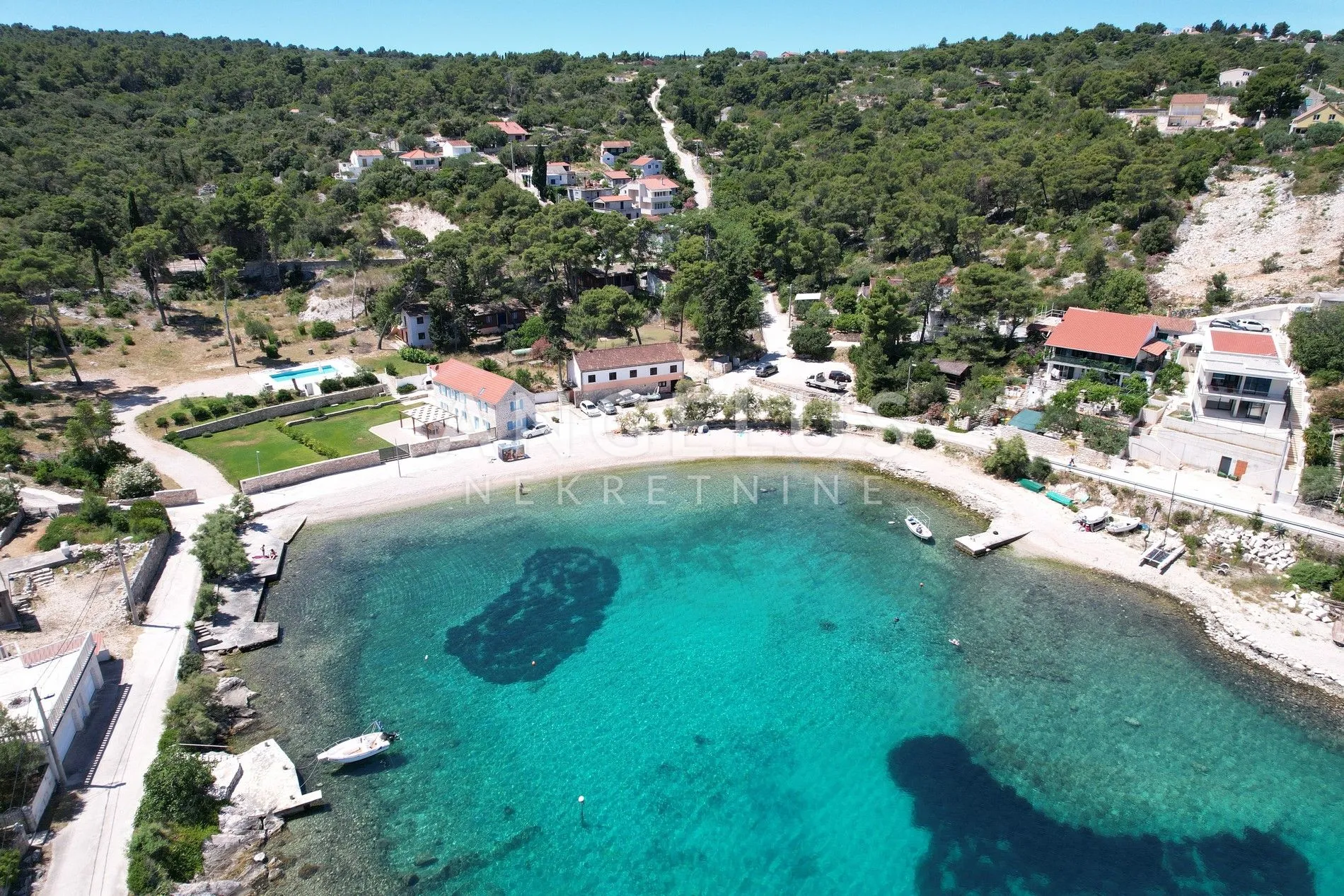 šolta - zemljište sa dozvolom, prvi red do mora, prodaja - slika 15