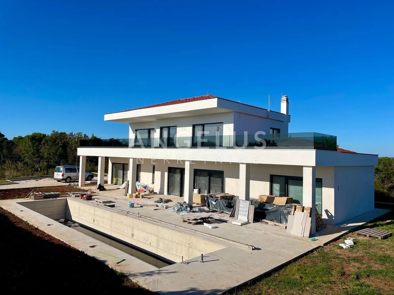 istra, rakalj - luksuzna vila s bazenom i pogledom na more - slika 13