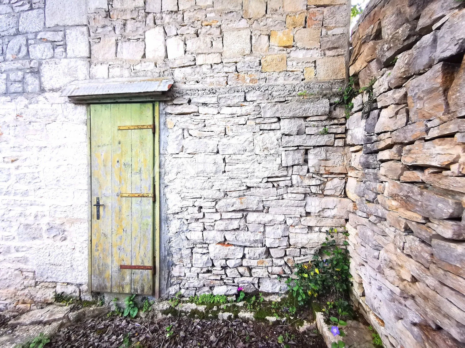 šolta, nečujam- građ.zemljište u centru mjesta, 8000m2, prodaja - slika 11
