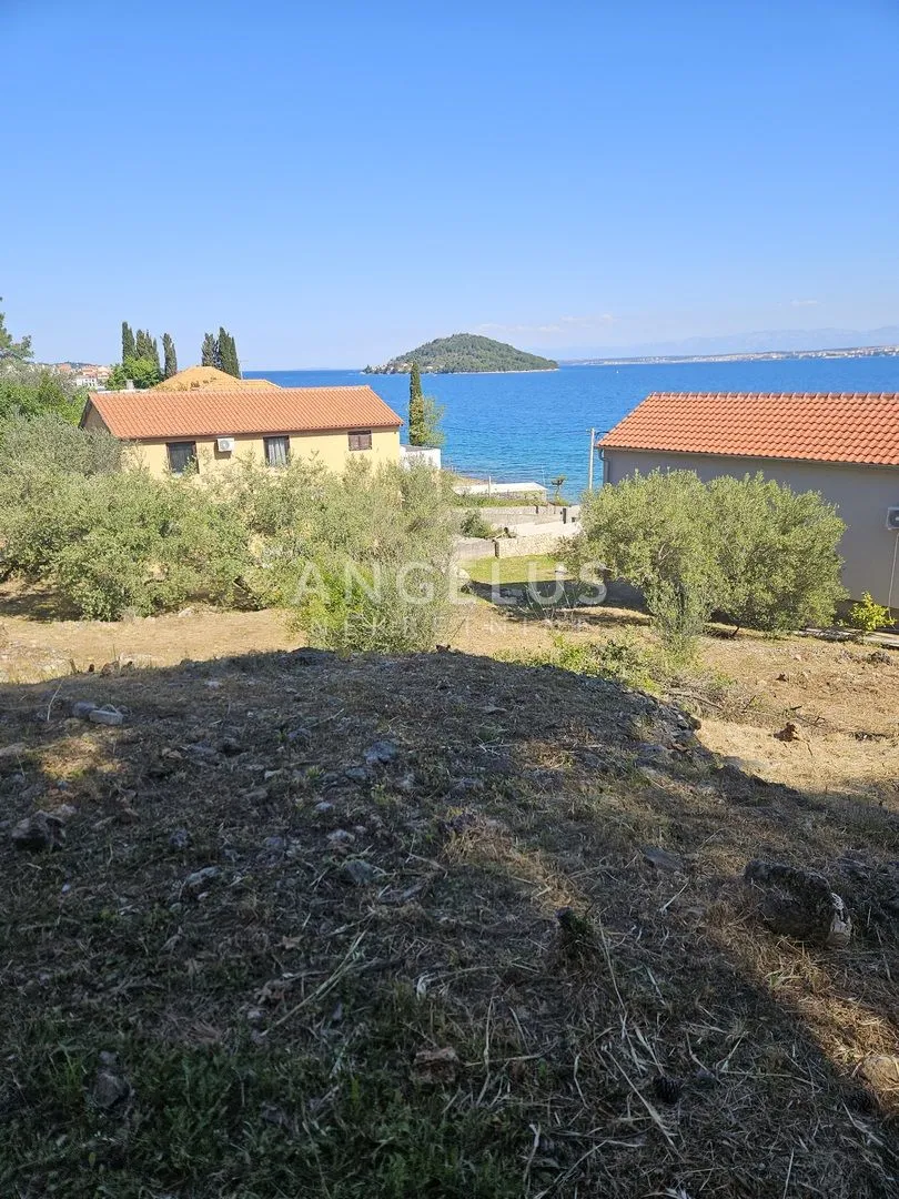 otok ugljan - kali zemljište sa građevinskom dozvolom 30m od mora - slika 3