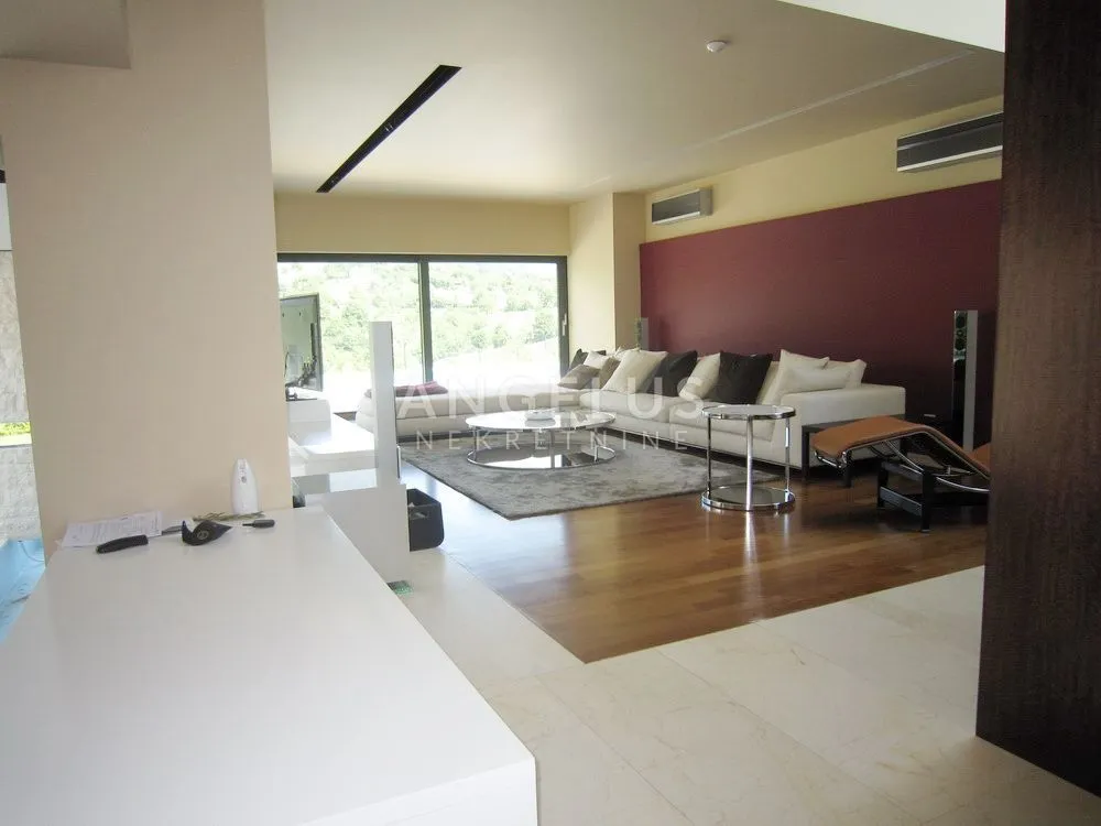 markuševac, ekskluzivna vila na prodaju, 700m2 - slika 5