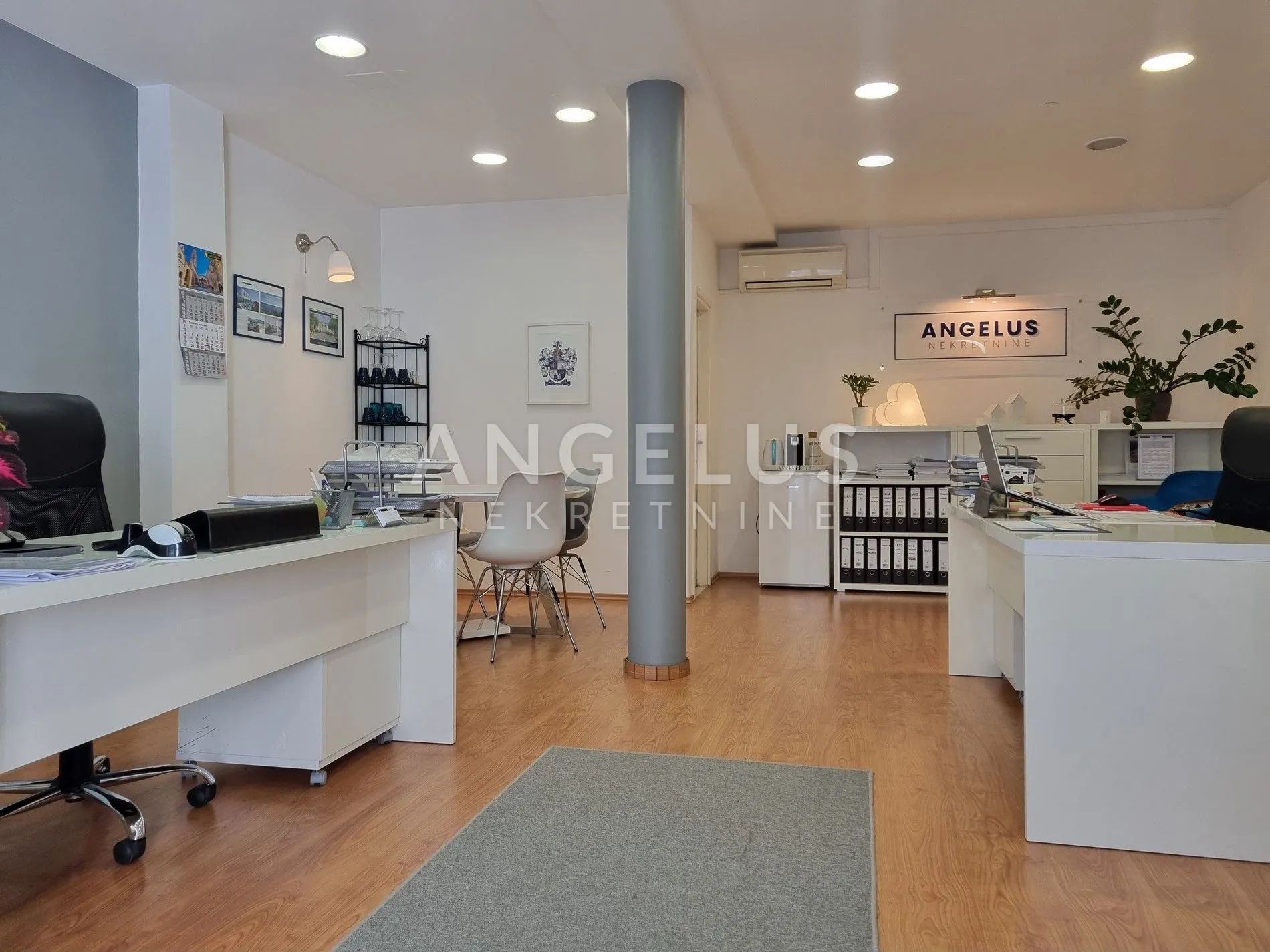 split, centar - ulični poslovni prostor, 40 m2 - slika 16