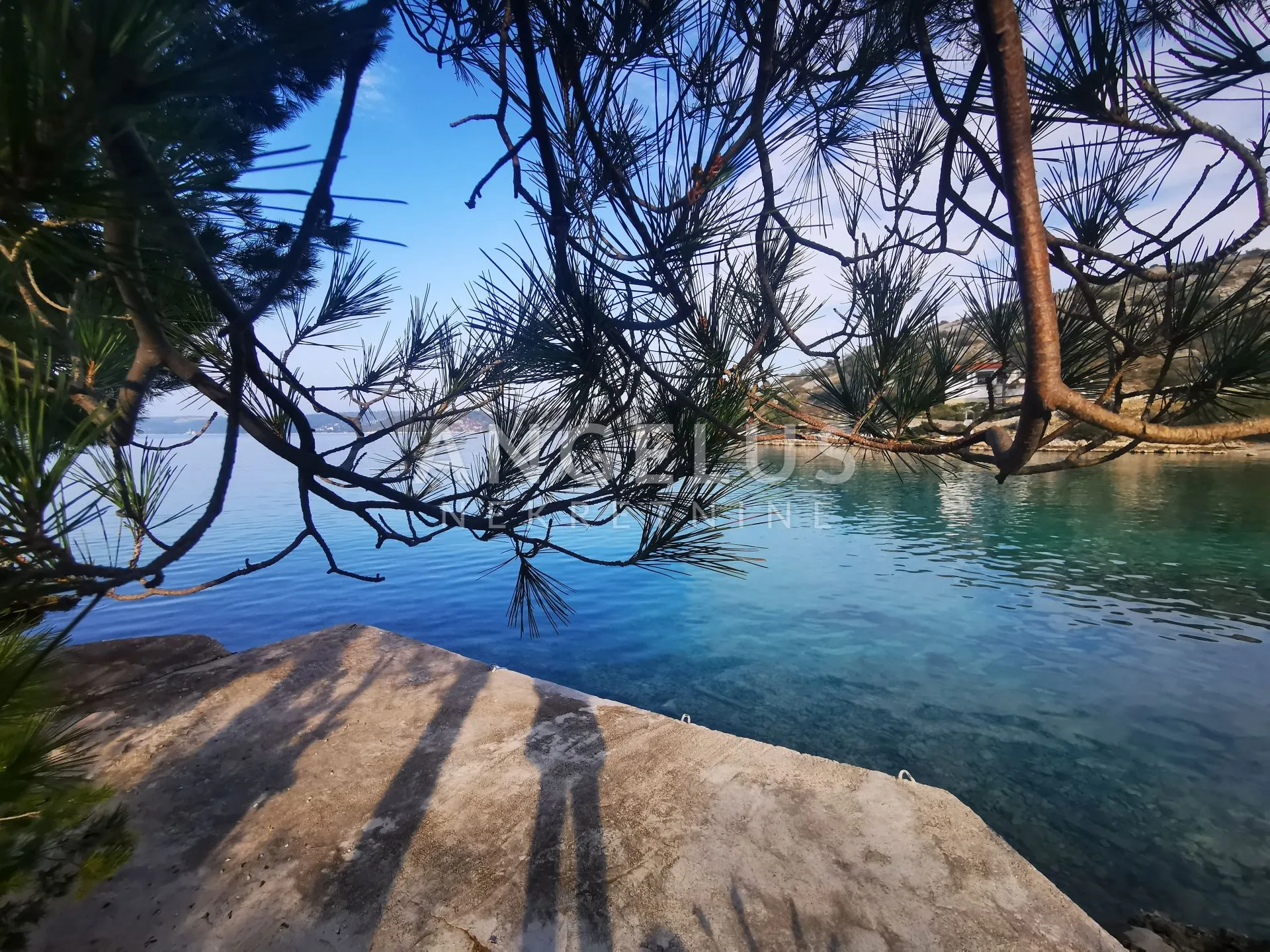 brač - polj.zem. sa objektom prvi red uz more, 2040 m2, prodaja - slika 16
