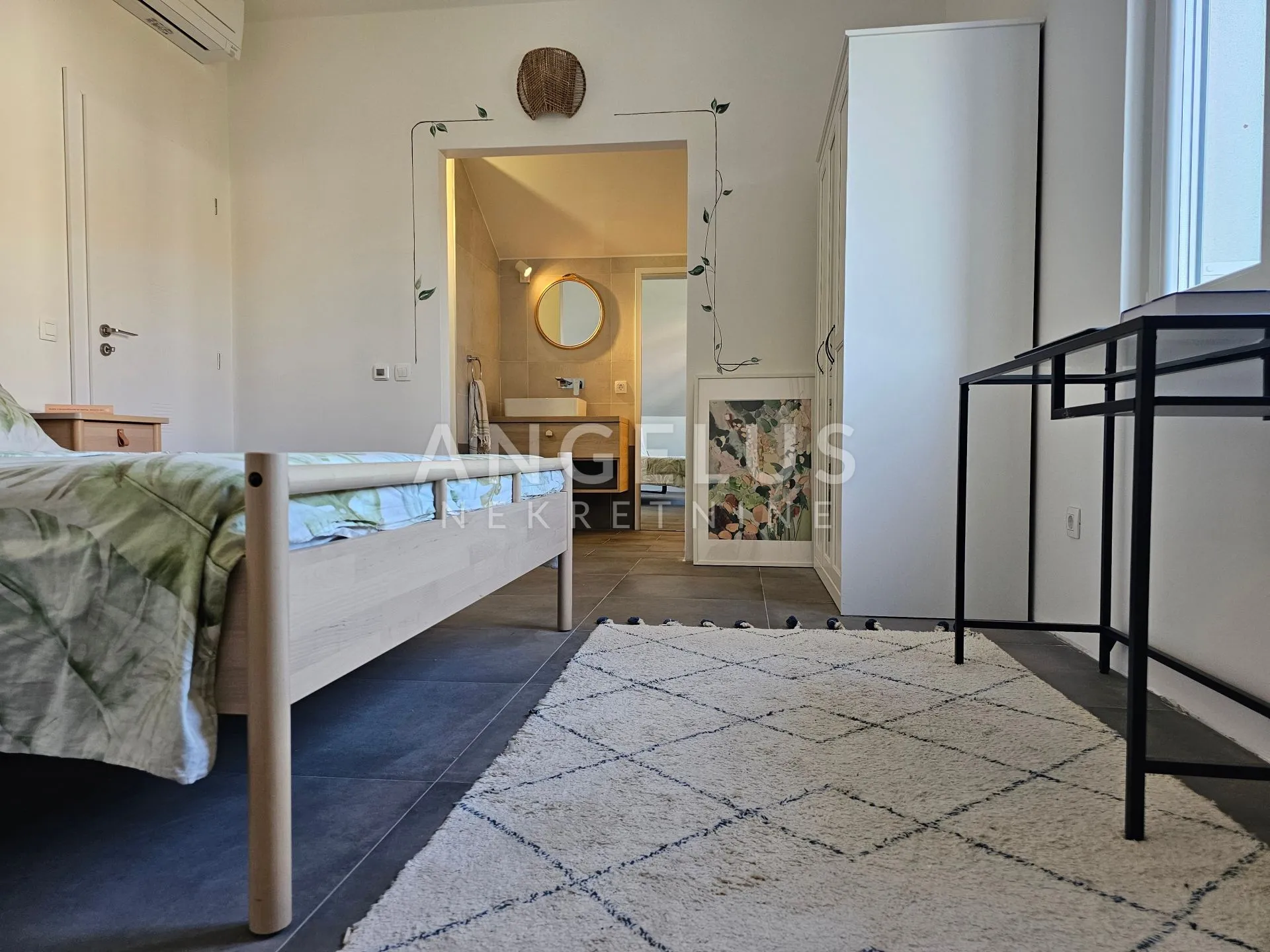 brač, sutivan - kuća u zelenoj oazi sa bazenom, prodaja - slika 26
