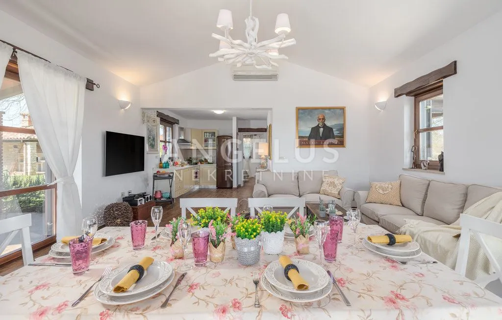 istra, sv. lovreč - vila s bazenom 120m2 - slika 11