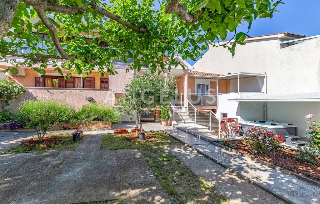 istra, banjole - kuća s bazenom, 7 soba i 8 kupaonica - slika 45