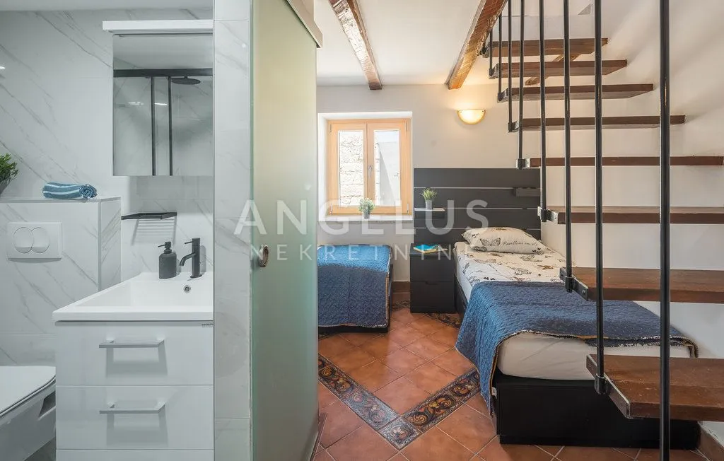 istra, vrsar - kamena kuća s pogledom na more, 60m2 - slika 12