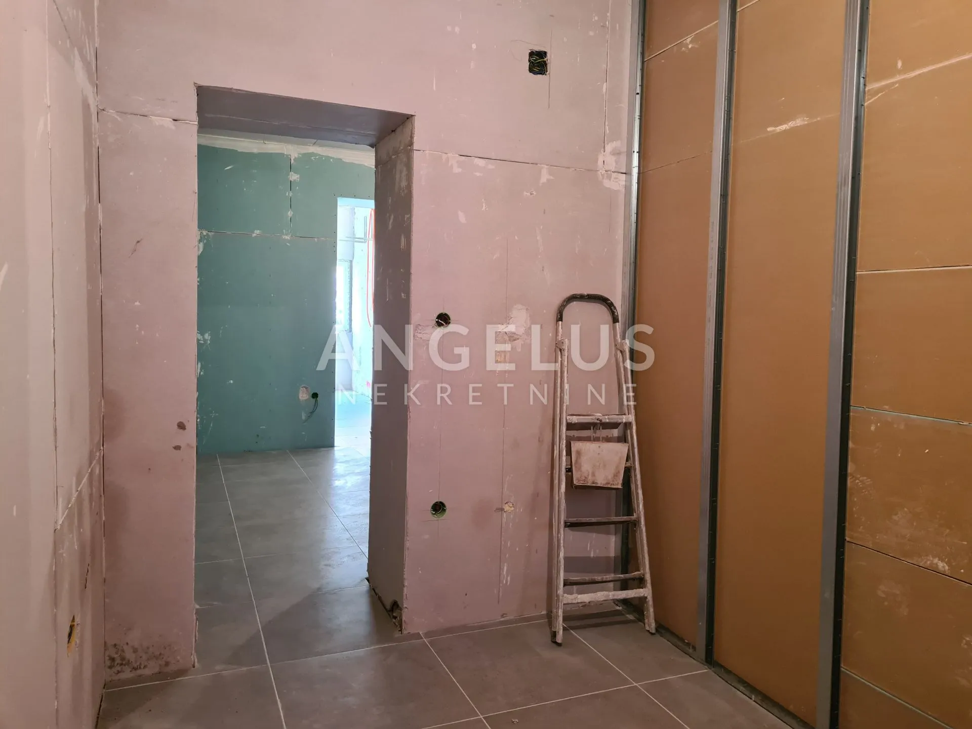 pula, centar - stan u prizemlju s dvorištem, 55m2, prodaja! - slika 12