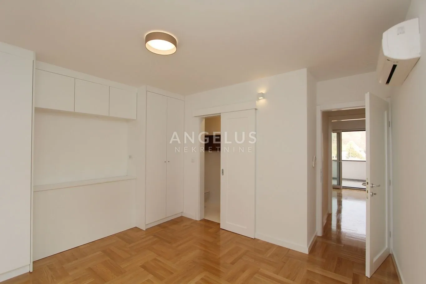 zagreb, mlinovi - luksuzna kuća 450 m2 s bazenom, garažom i vrtom - slika 16