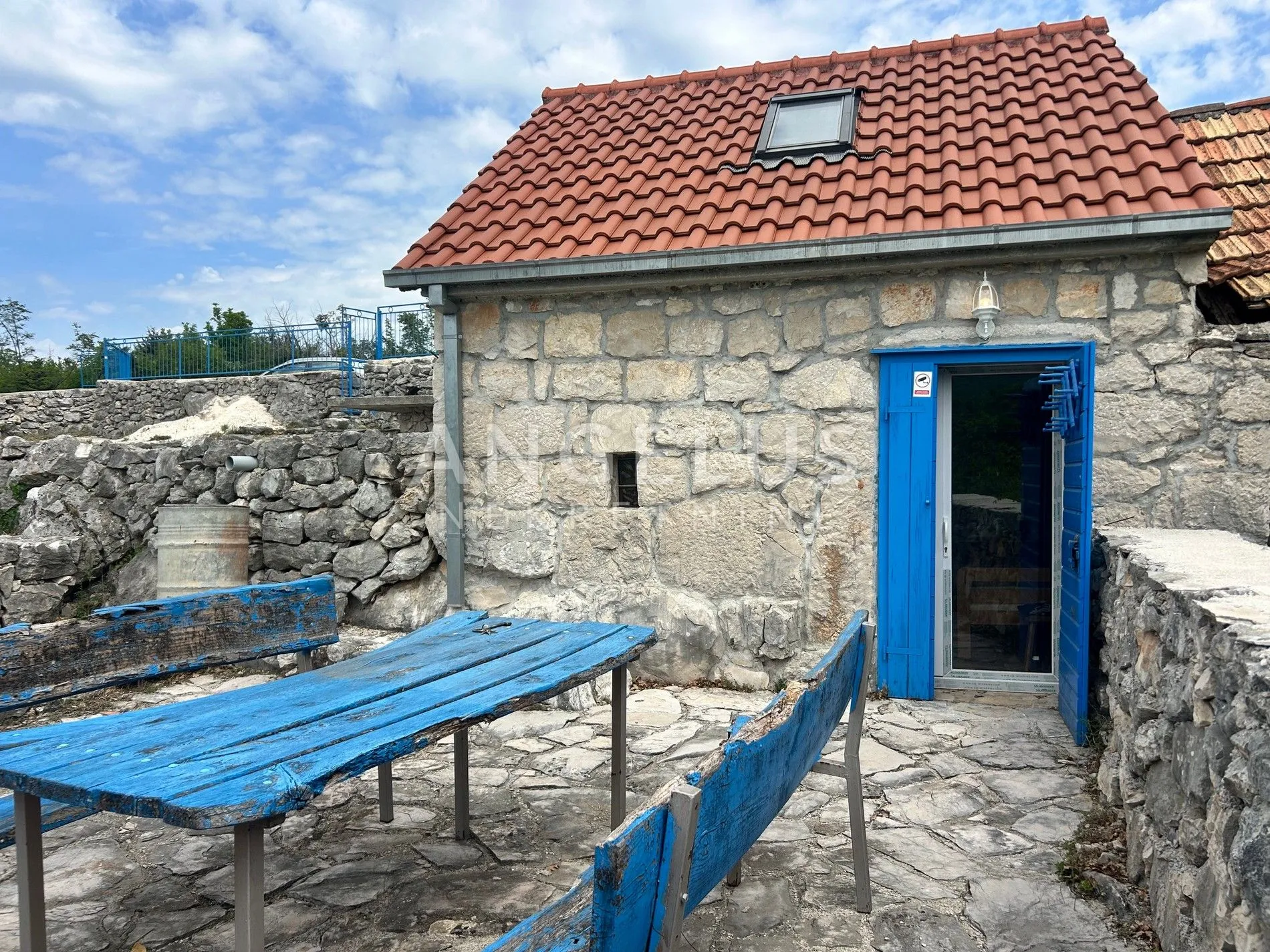 trolokve - poljoprivredno zem sa kamenom kućom, 26.000 m2, prodaja - slika 5