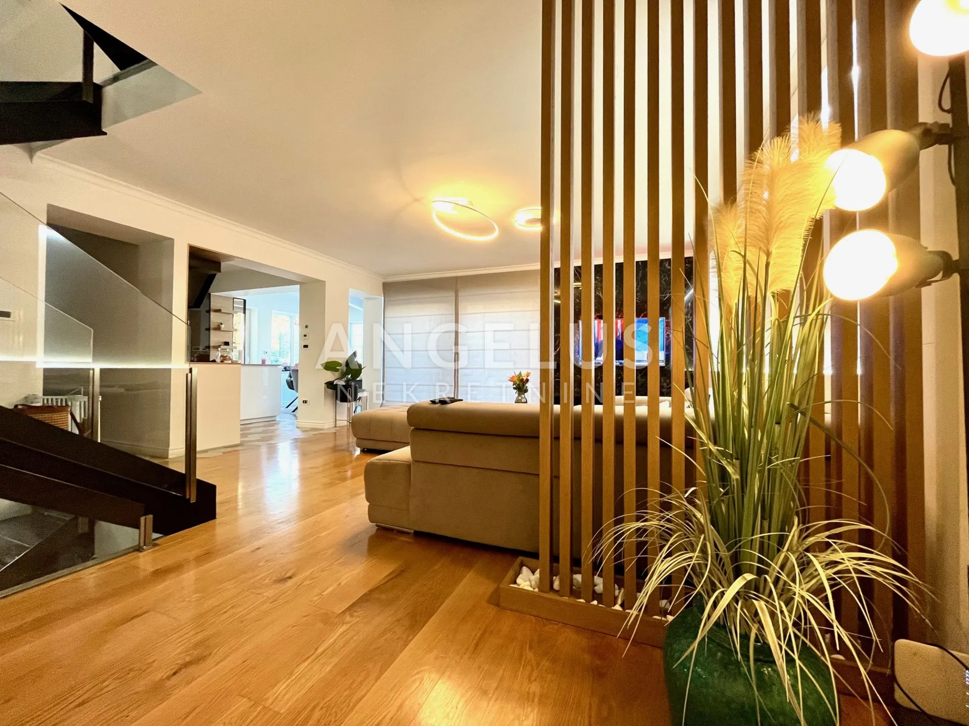 zagreb, gračani - moderna kuća 250m2 s bazenom - slika 8
