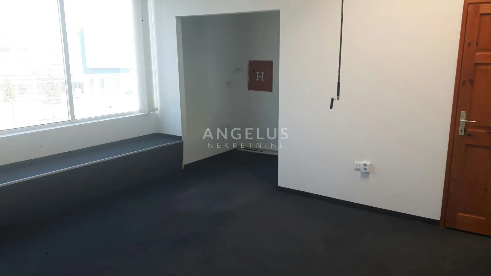 zagreb, buzin - uredsko, prodajno - skladišni prostor 650m2 s parkingom - slika 34