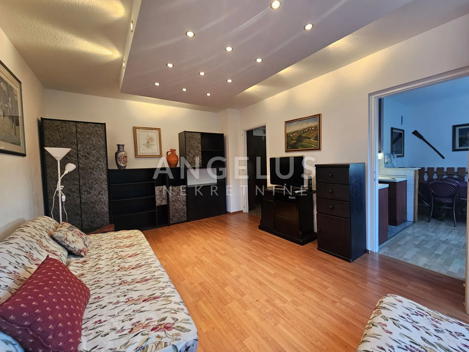 zagreb - utrine dvosobni stan na mirnoj lokaciji 55 m2 - slika 5