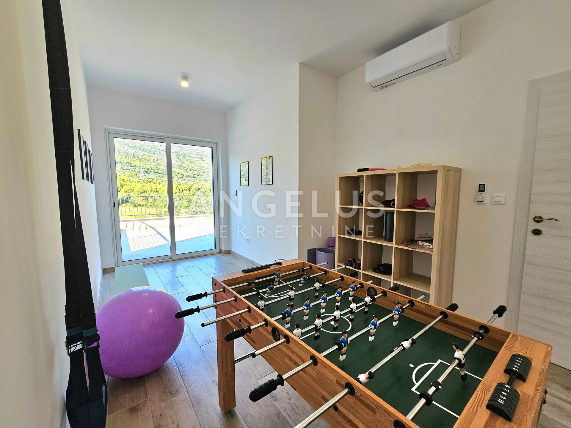 kaštel novi - novoizgrađena mediteranska kuća sa bazenom prodaja - slika 28