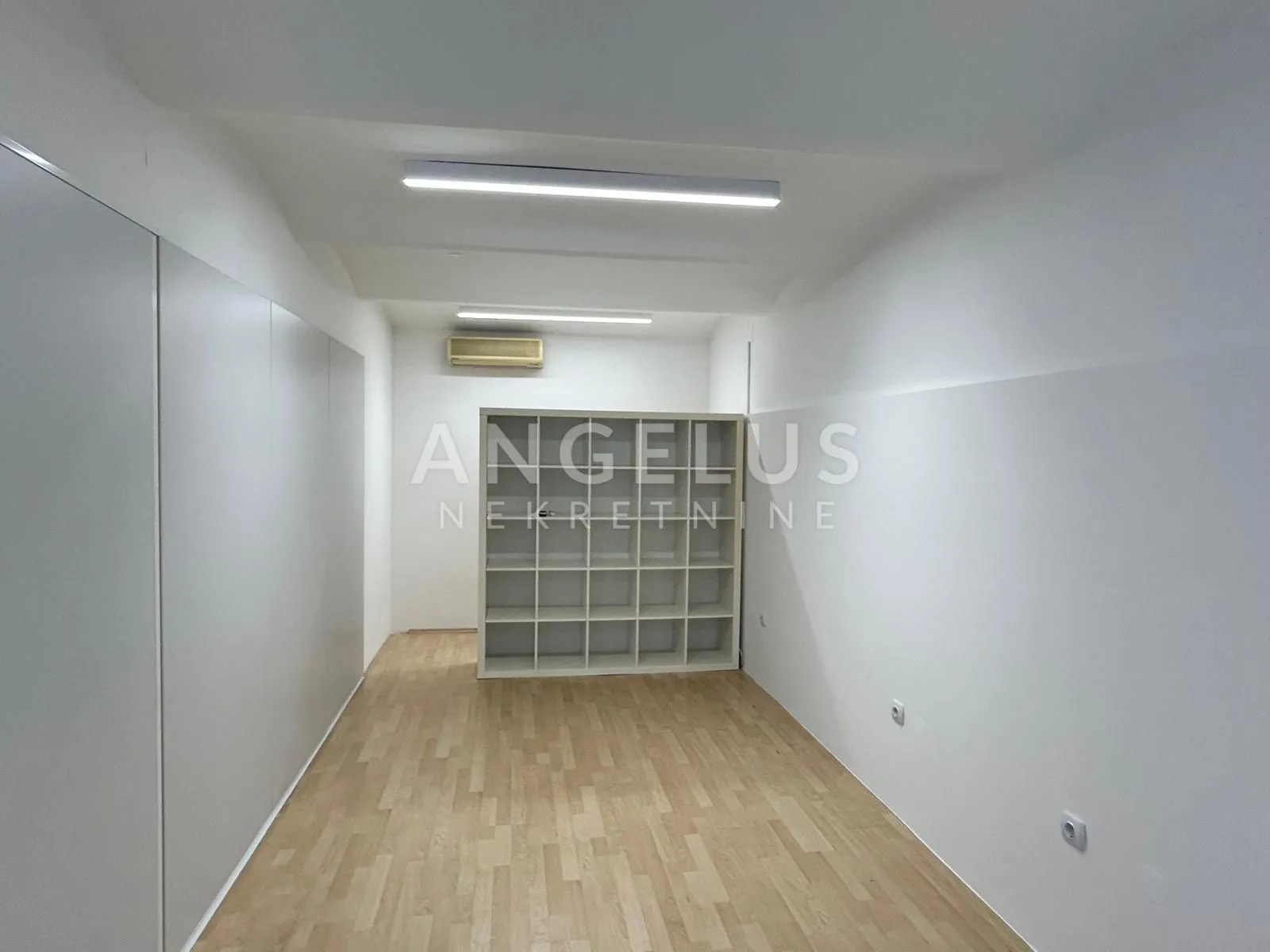 zagreb, centar, poslovni prostor u novijoj zgradi 105 m2 - slika 8